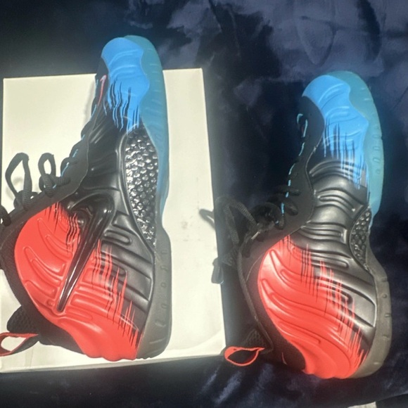 Nike Kids Black Red and Blue Sneakers